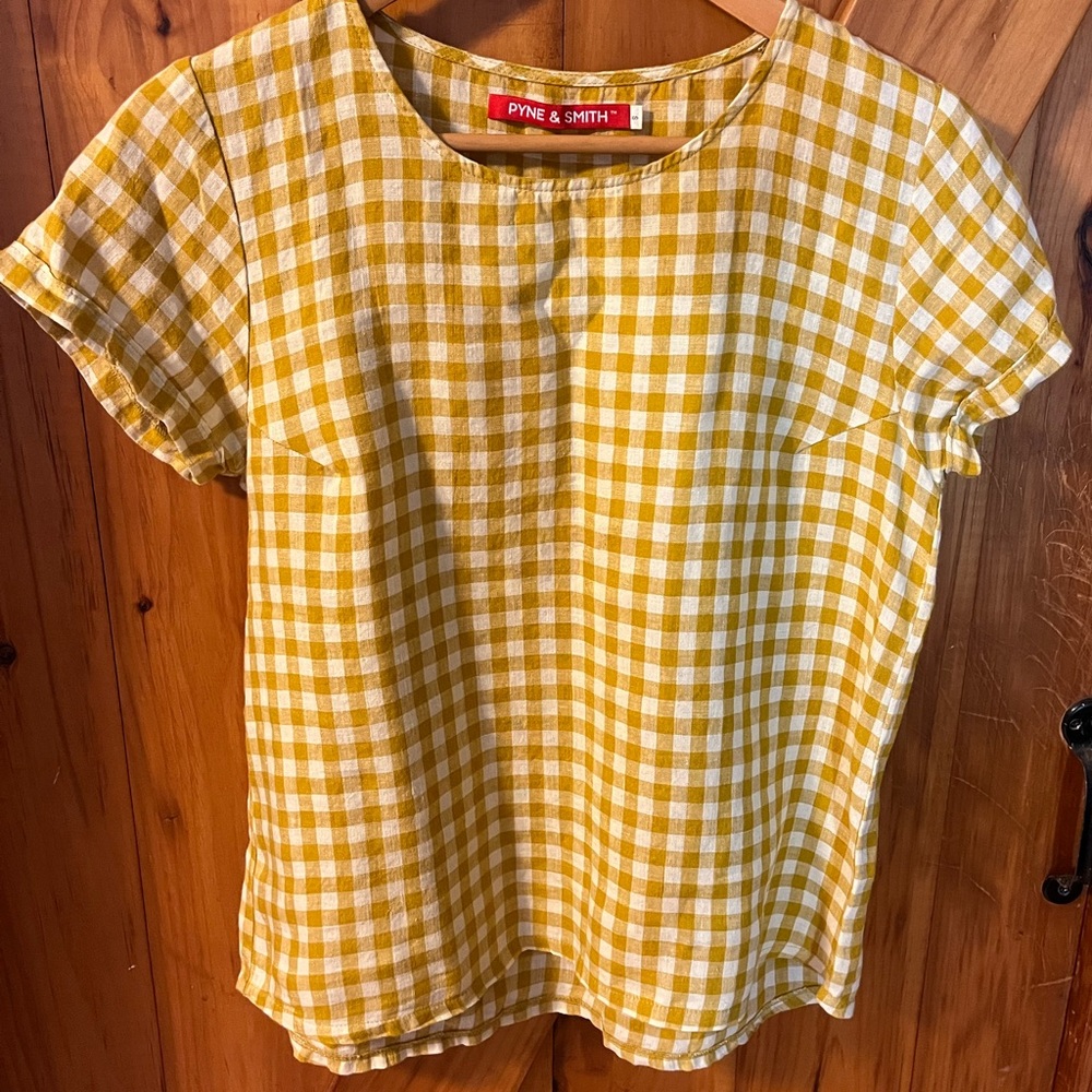Pyne and Smith No. 14 linen tshirt- Small